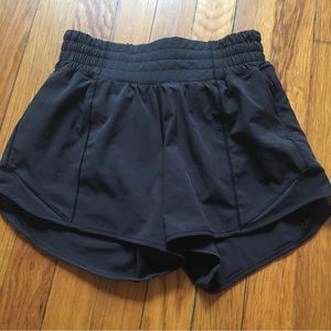 Lululemon Hotty Hot High-Rise Lined Short 4"